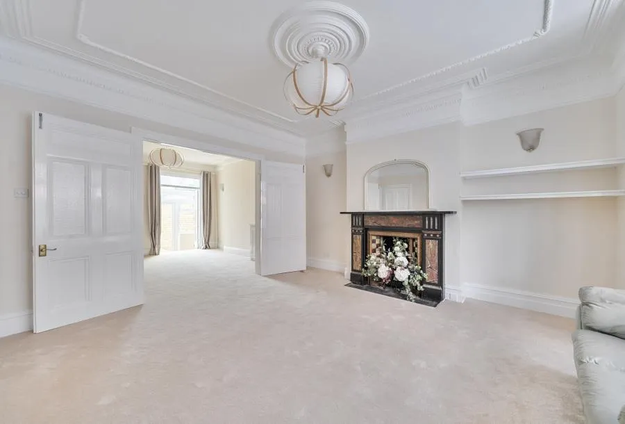 Wimbledon Park Road, London, SW19, photo 3