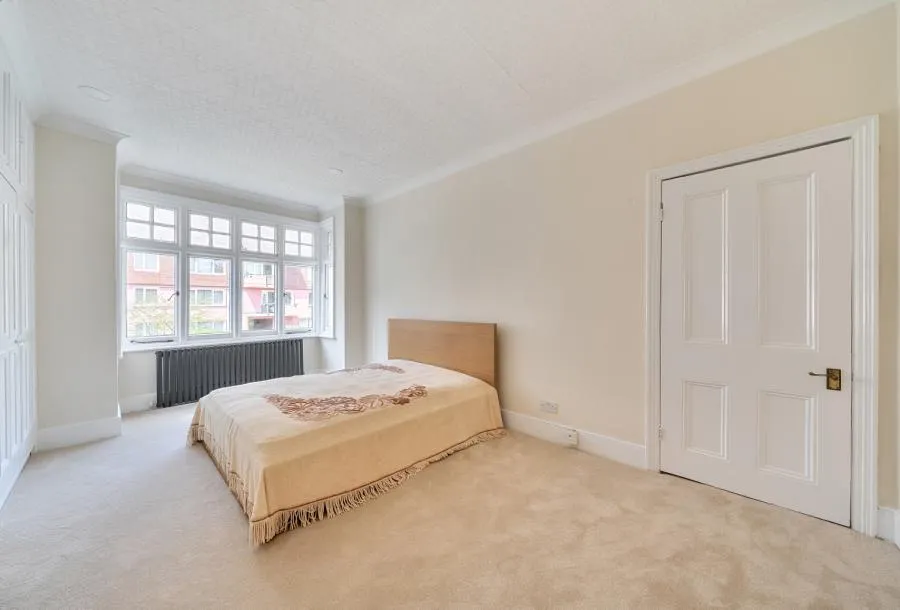 Wimbledon Park Road, London, SW19, photo 10