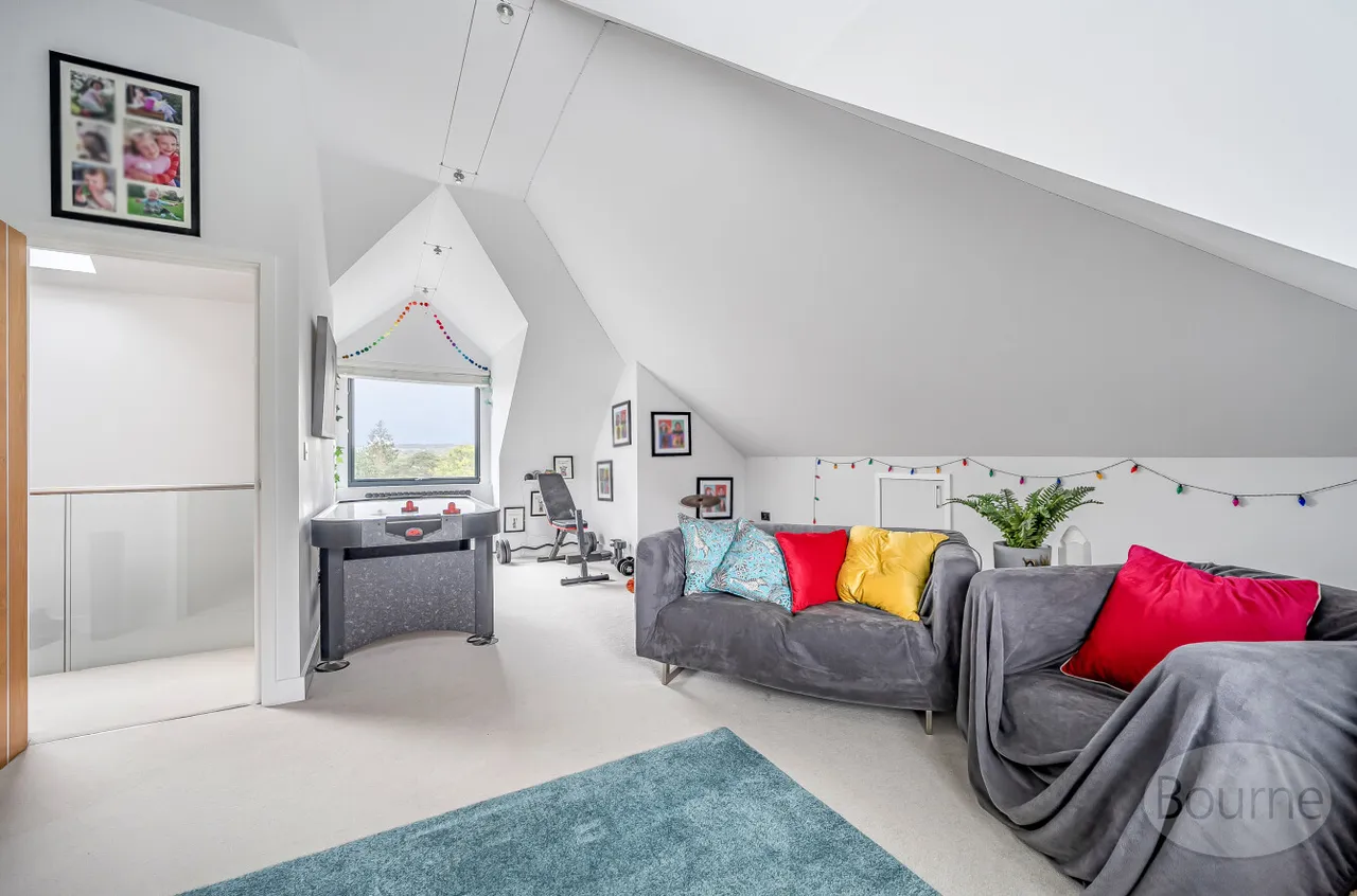 Old Compton Lane, Farnham, GU9, photo 16