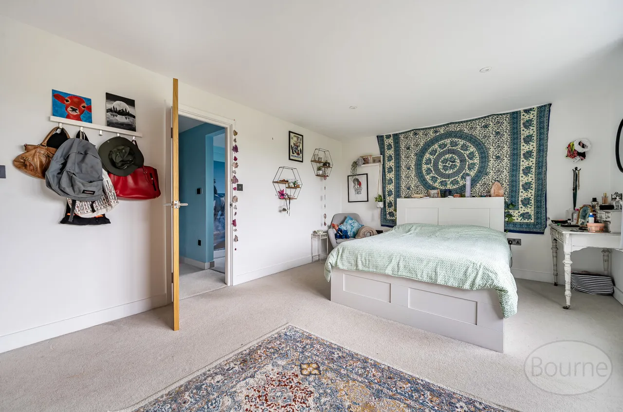 Old Compton Lane, Farnham, GU9, photo 14