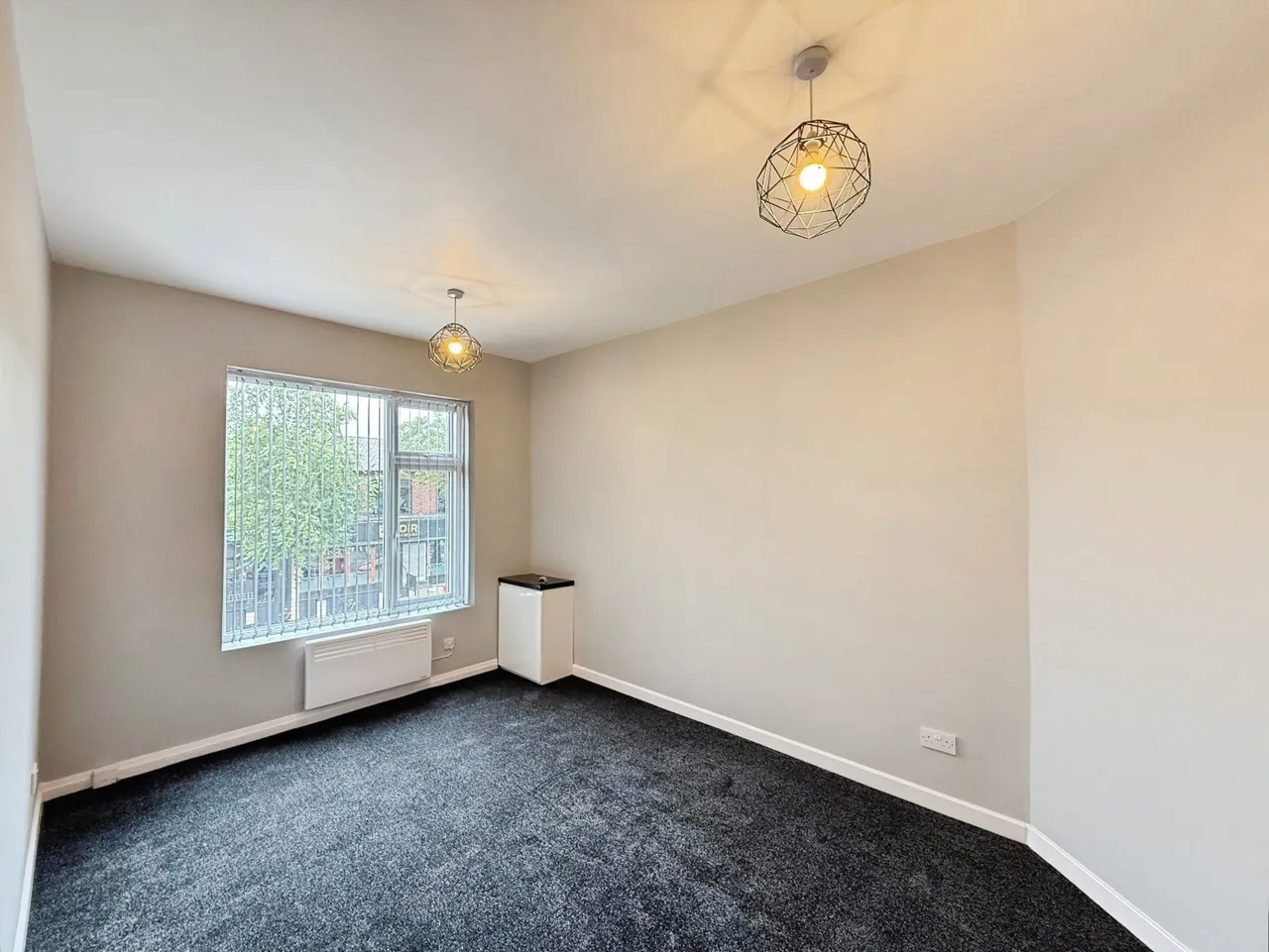 2 bed flat to rent, Monton Road, Monton, M30