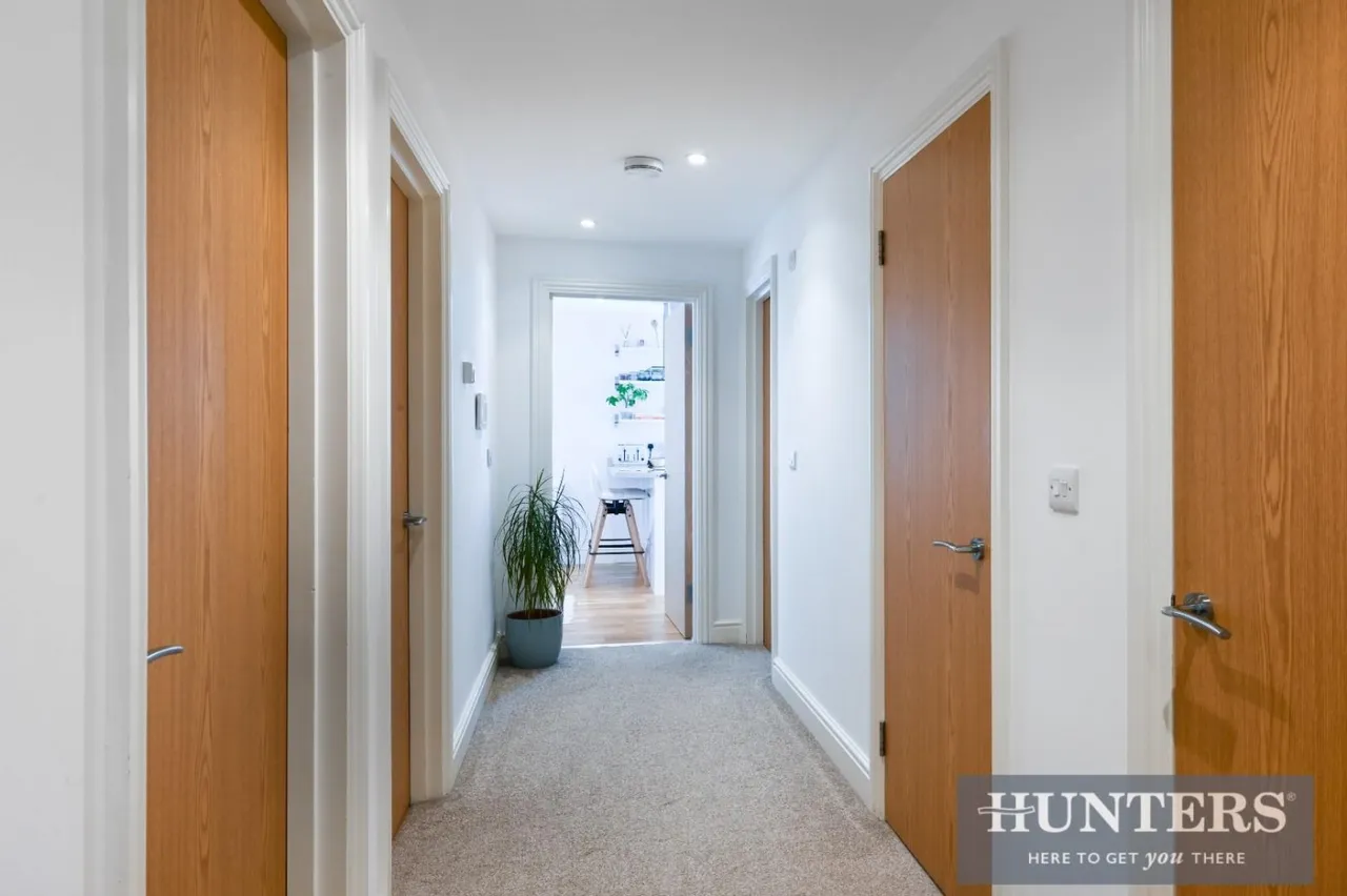 London Road, North Cheam, photo 11