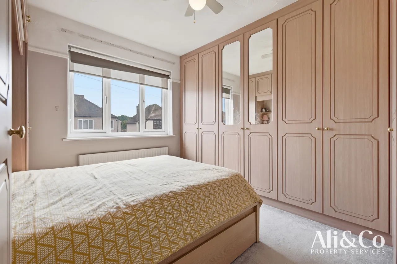 Orchard Drive, Grays, Essex, RM17 5AF, photo 17