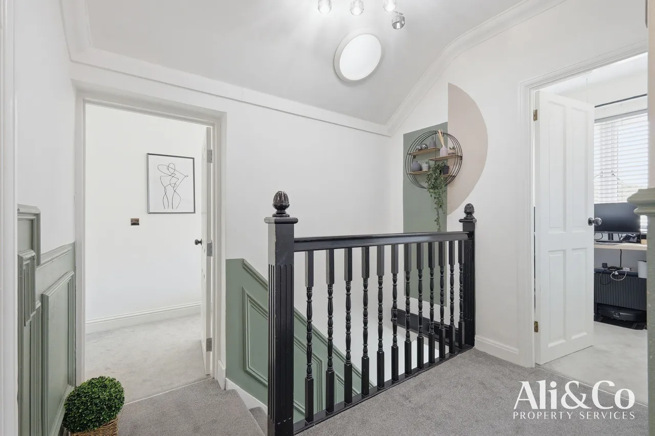 Orchard Drive, Grays, Essex, RM17 5AF, photo 15