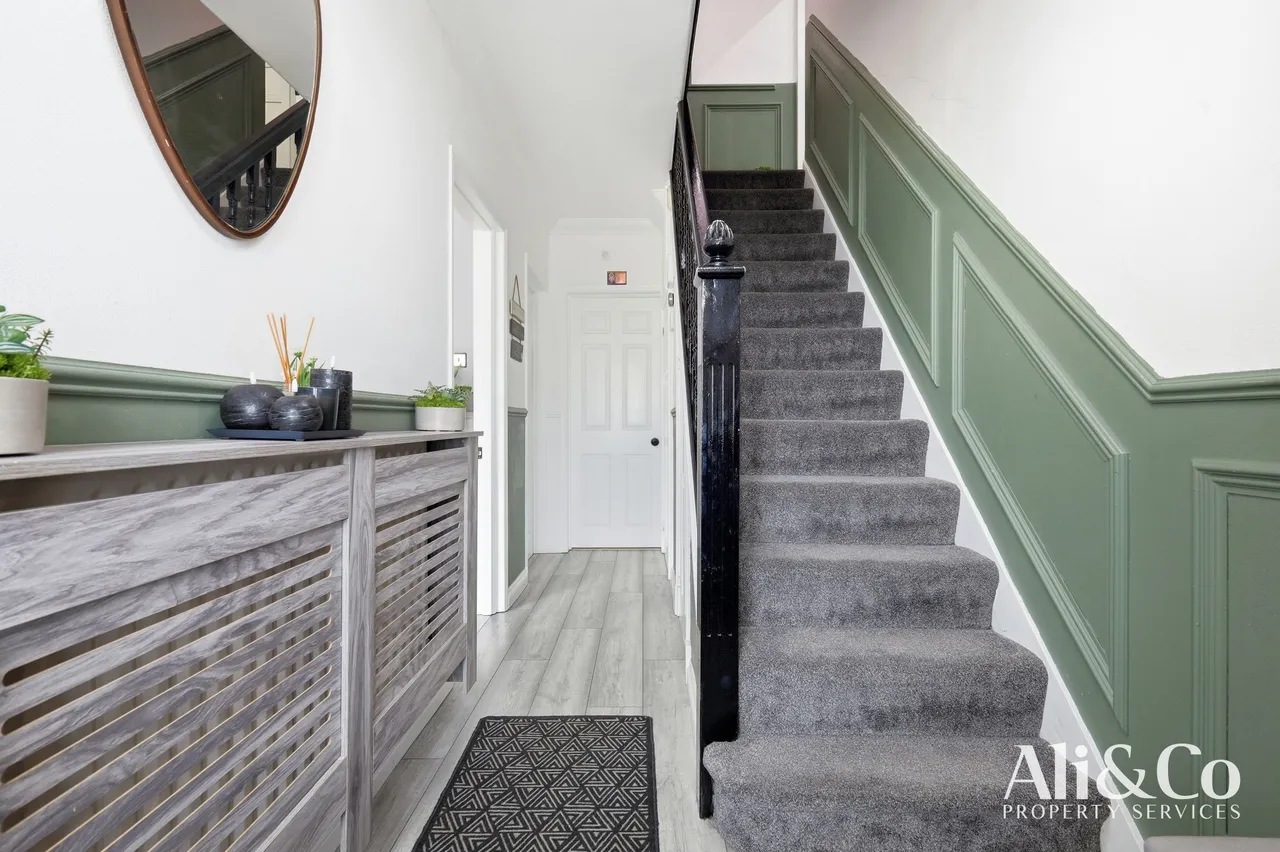 Orchard Drive, Grays, Essex, RM17 5AF, photo 13
