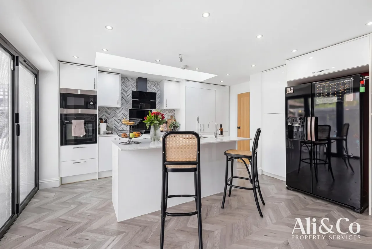 Orchard Drive, Grays, Essex, RM17 5AF, photo 5