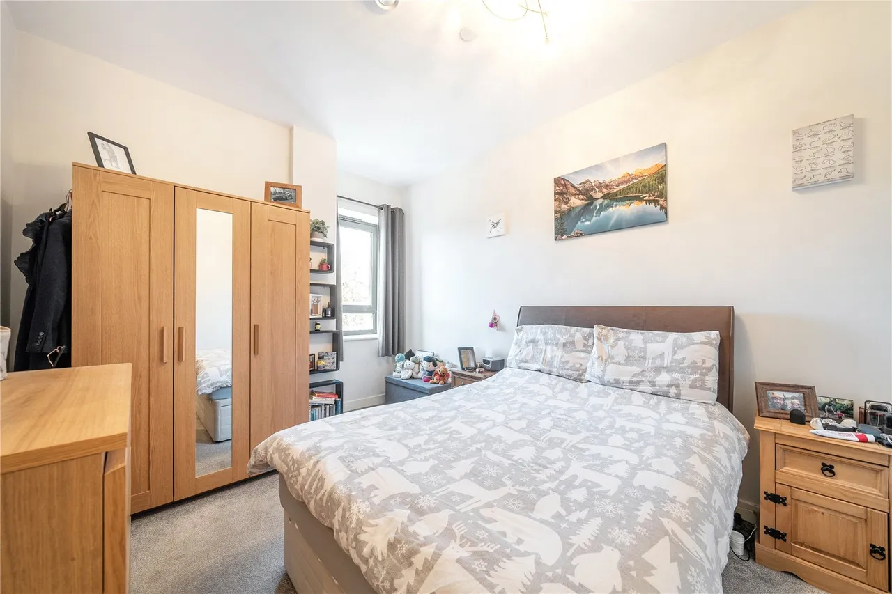 Maybury Close, Frimley, Camberley, Surrey, GU16 7AX, photo 5