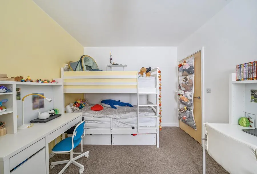 Aventine Avenue, Mitcham, CR4, photo 23