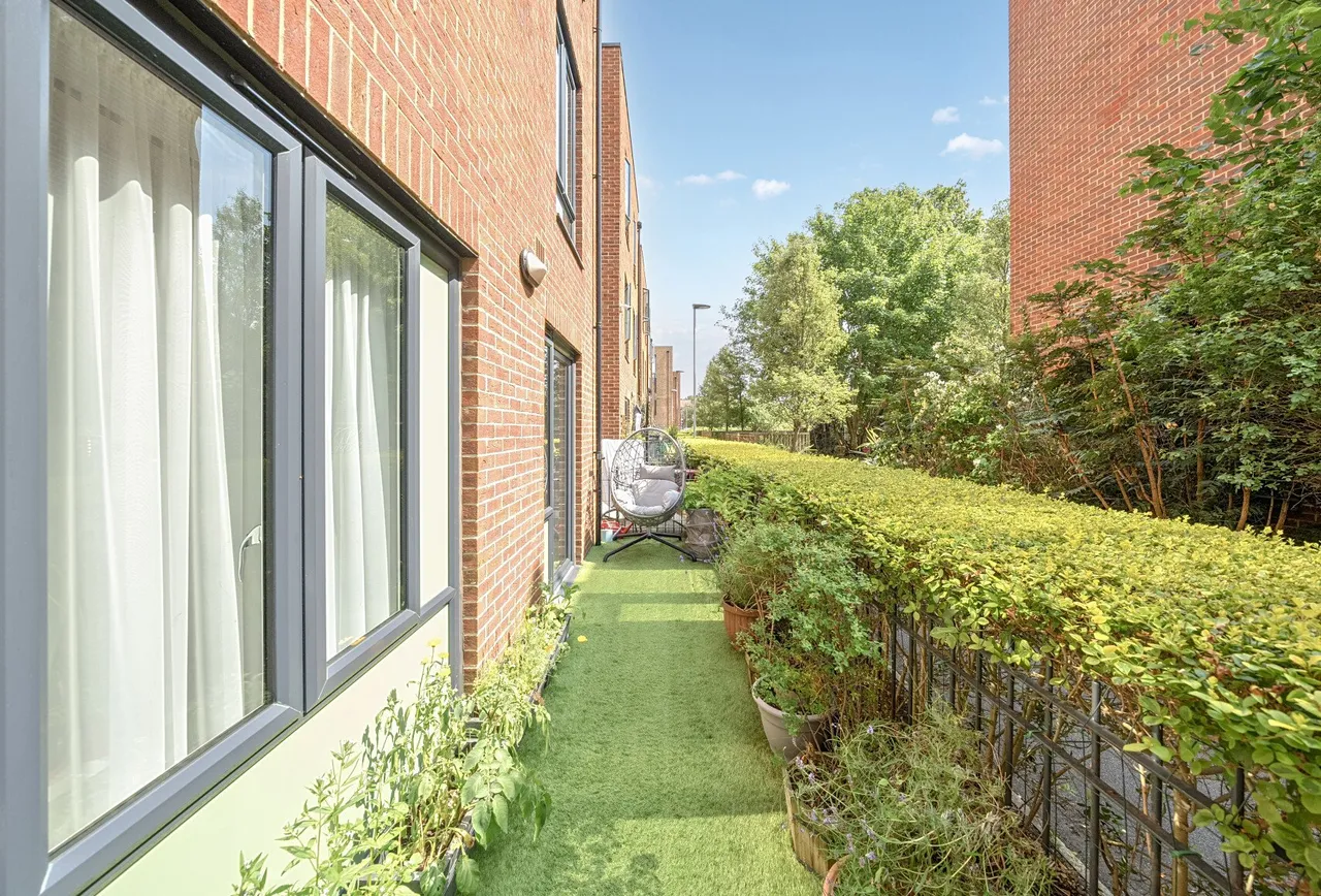 Aventine Avenue, Mitcham, CR4 1GD, photo 11