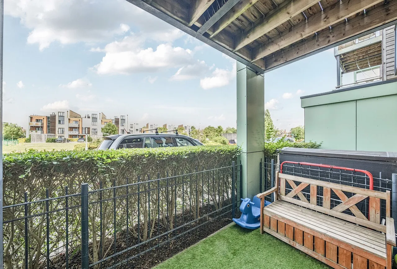 Aventine Avenue, Mitcham, CR4 1GD, photo 8