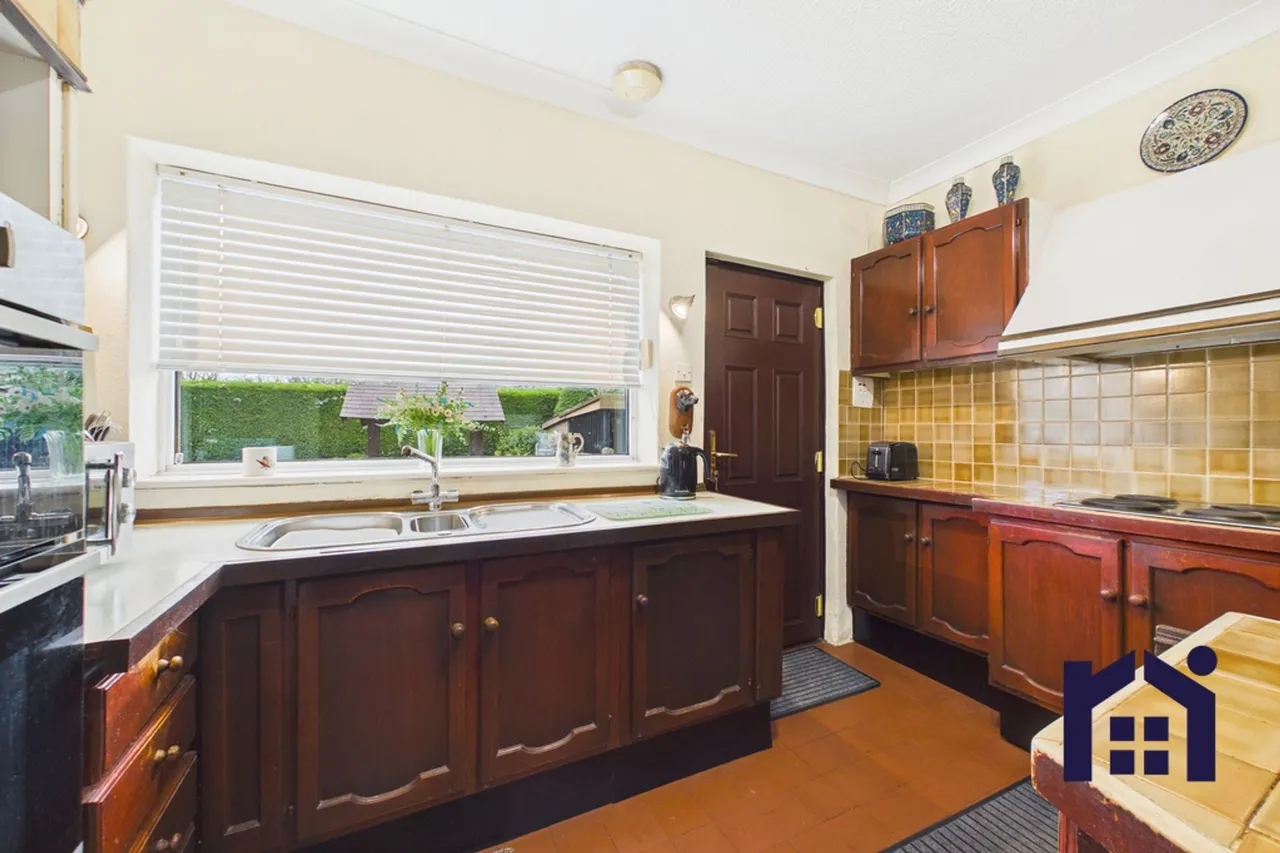 Almond Brook Road, Standish, Wigan, WN6 0SR, photo 12