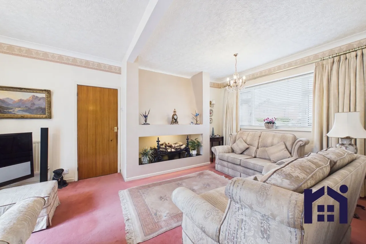Almond Brook Road, Standish, Wigan, WN6 0SR, photo 2