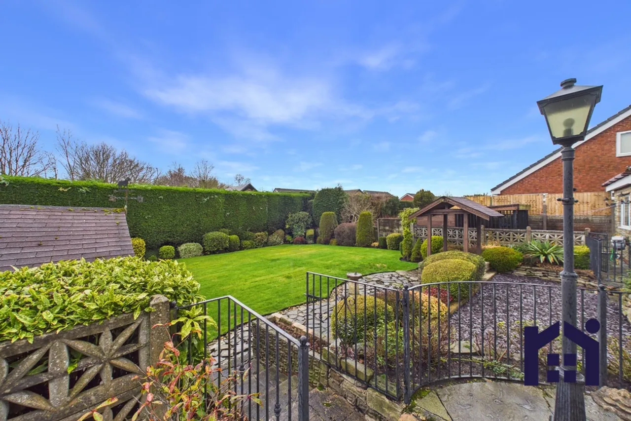 Almond Brook Road, Standish, Wigan, WN6 0SR, photo 23