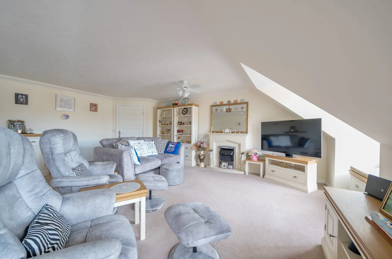 Havant Road, Drayton, PO6, photo 9