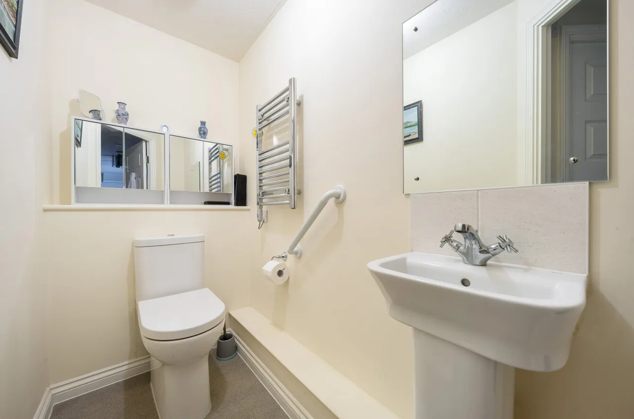 Havant Road, Drayton, PO6, photo 10
