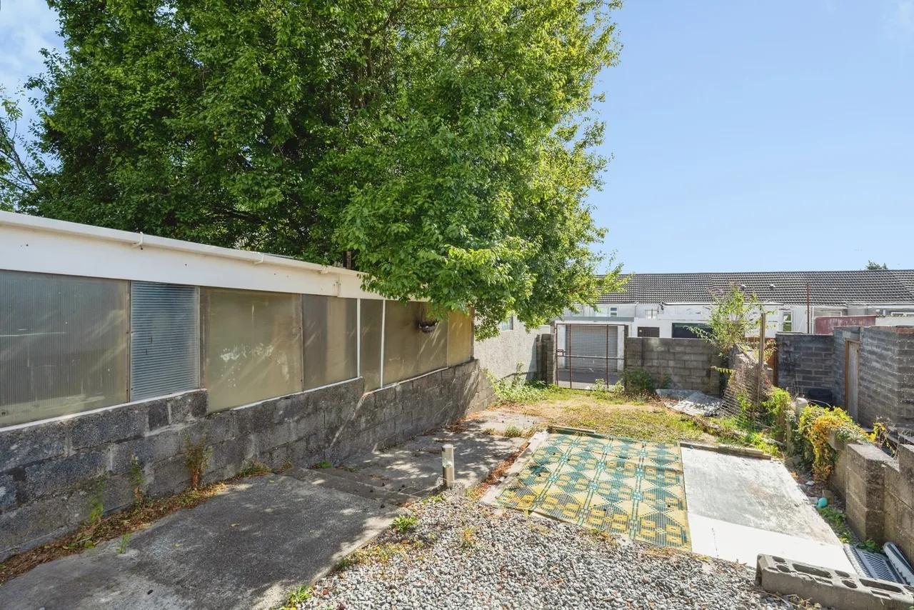 Brynallt Terrace, Llanelli, SA15, photo 8