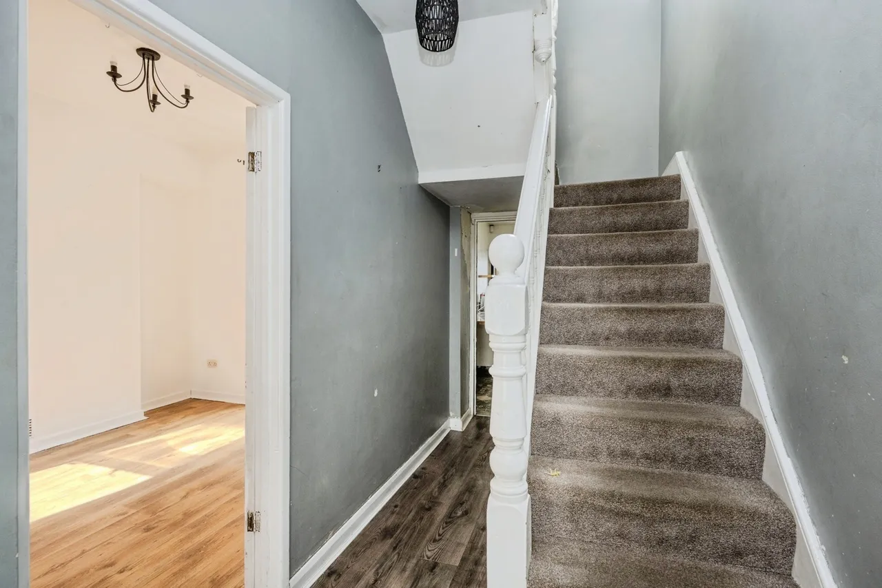 Brynallt Terrace, Llanelli, SA15, photo 9