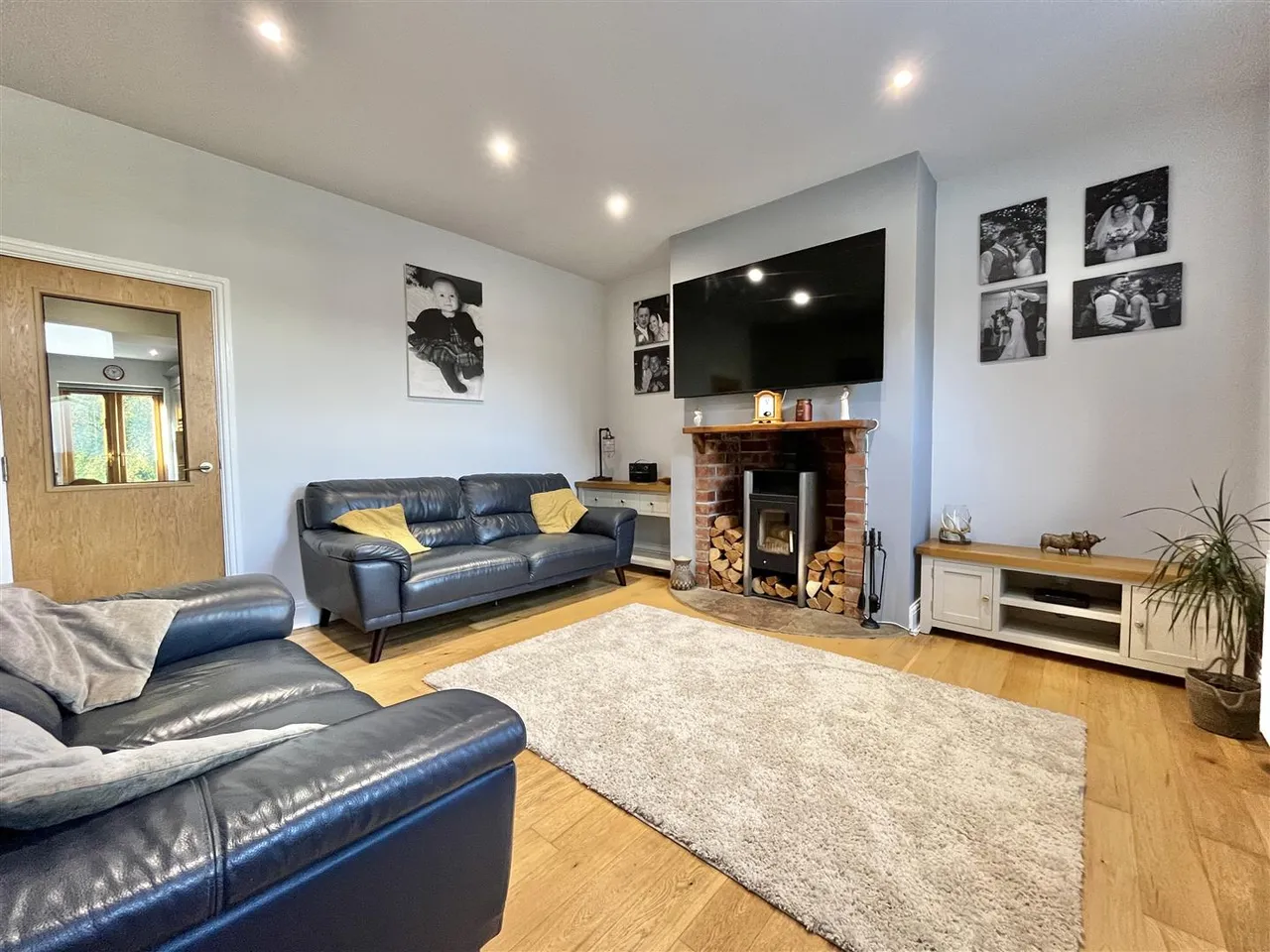 Park Road, Glossop, SK13, photo 4
