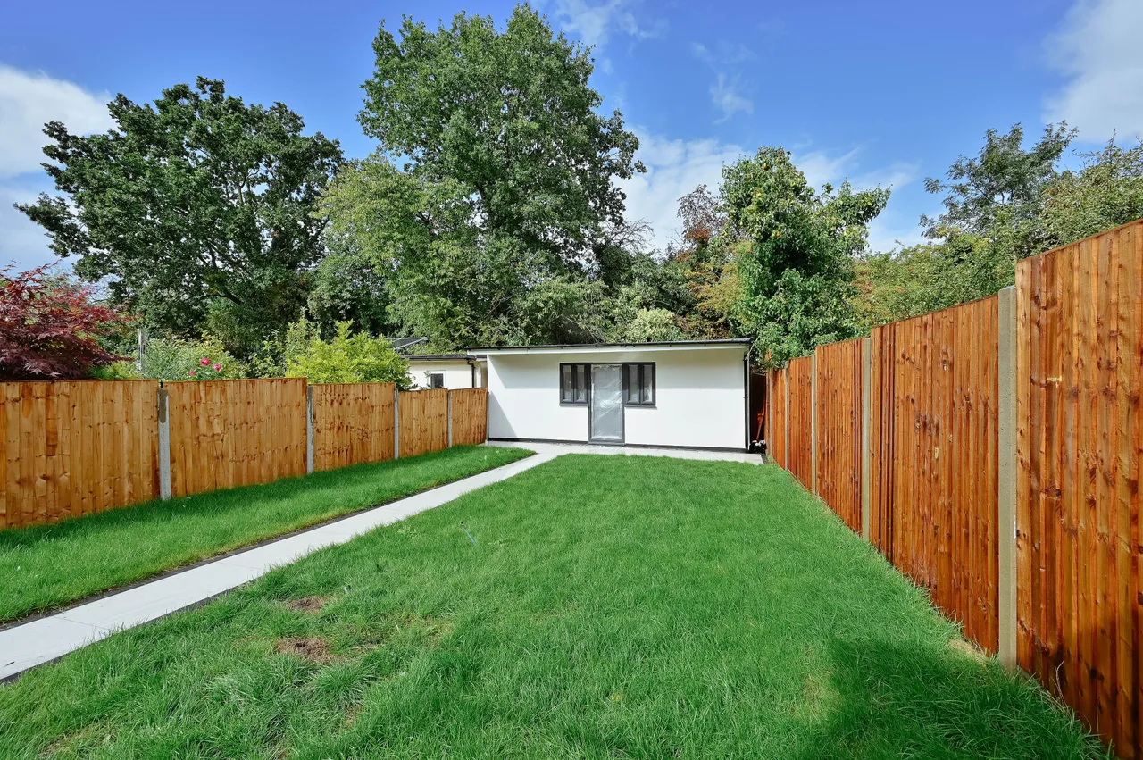 Northolt, UB5, photo 20