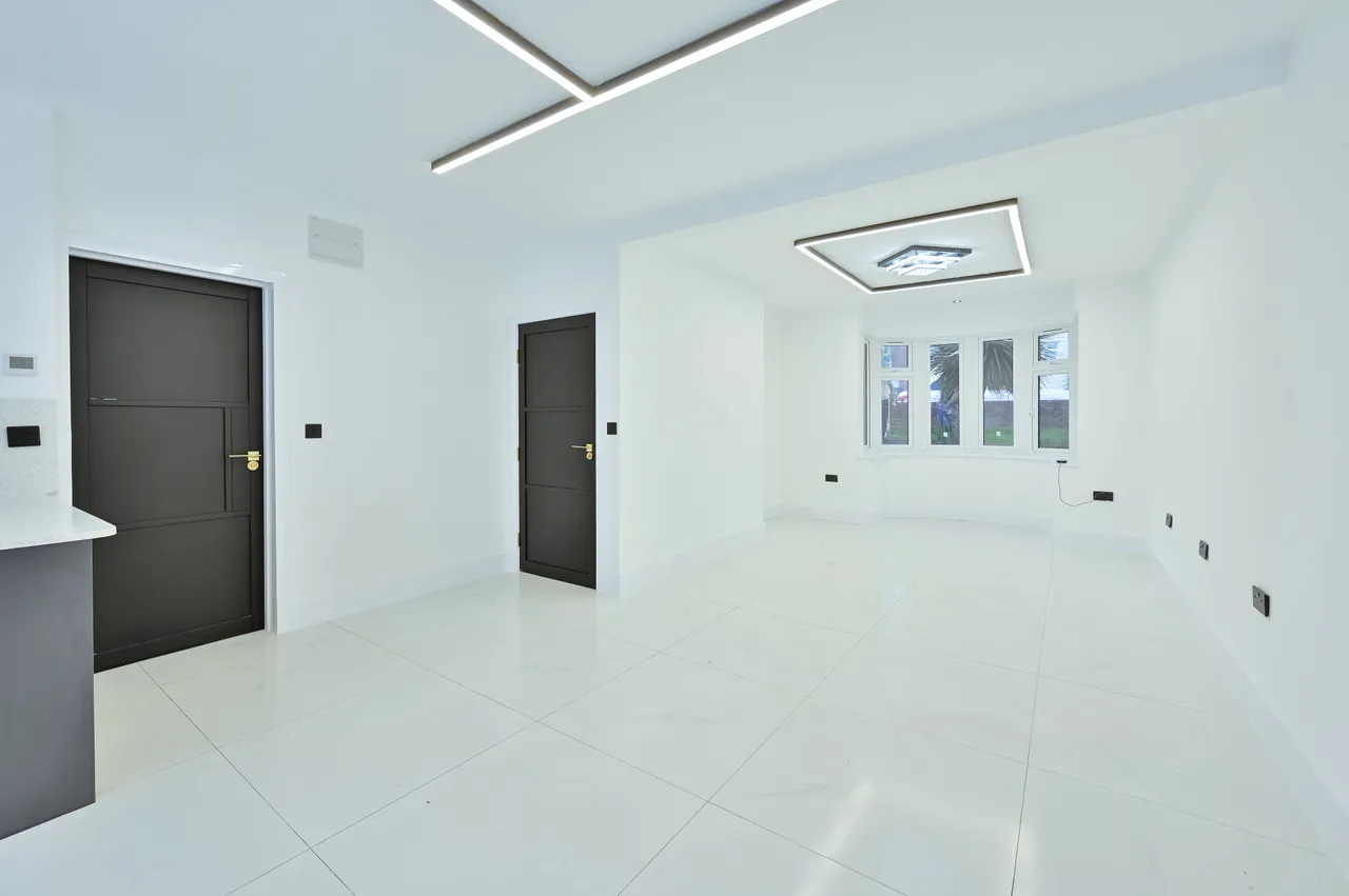 Northolt, UB5, photo 7