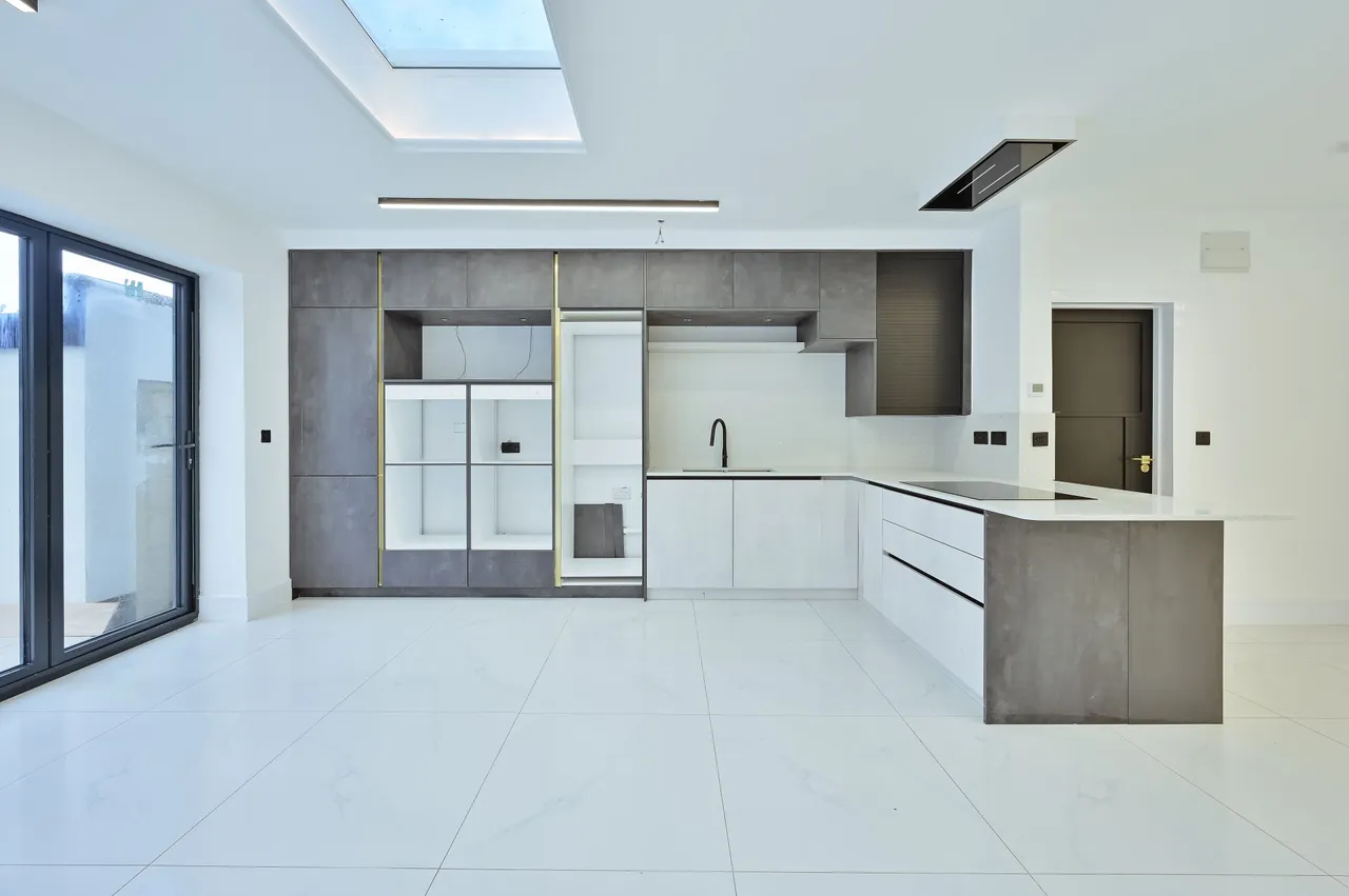 Northolt, UB5, photo 4