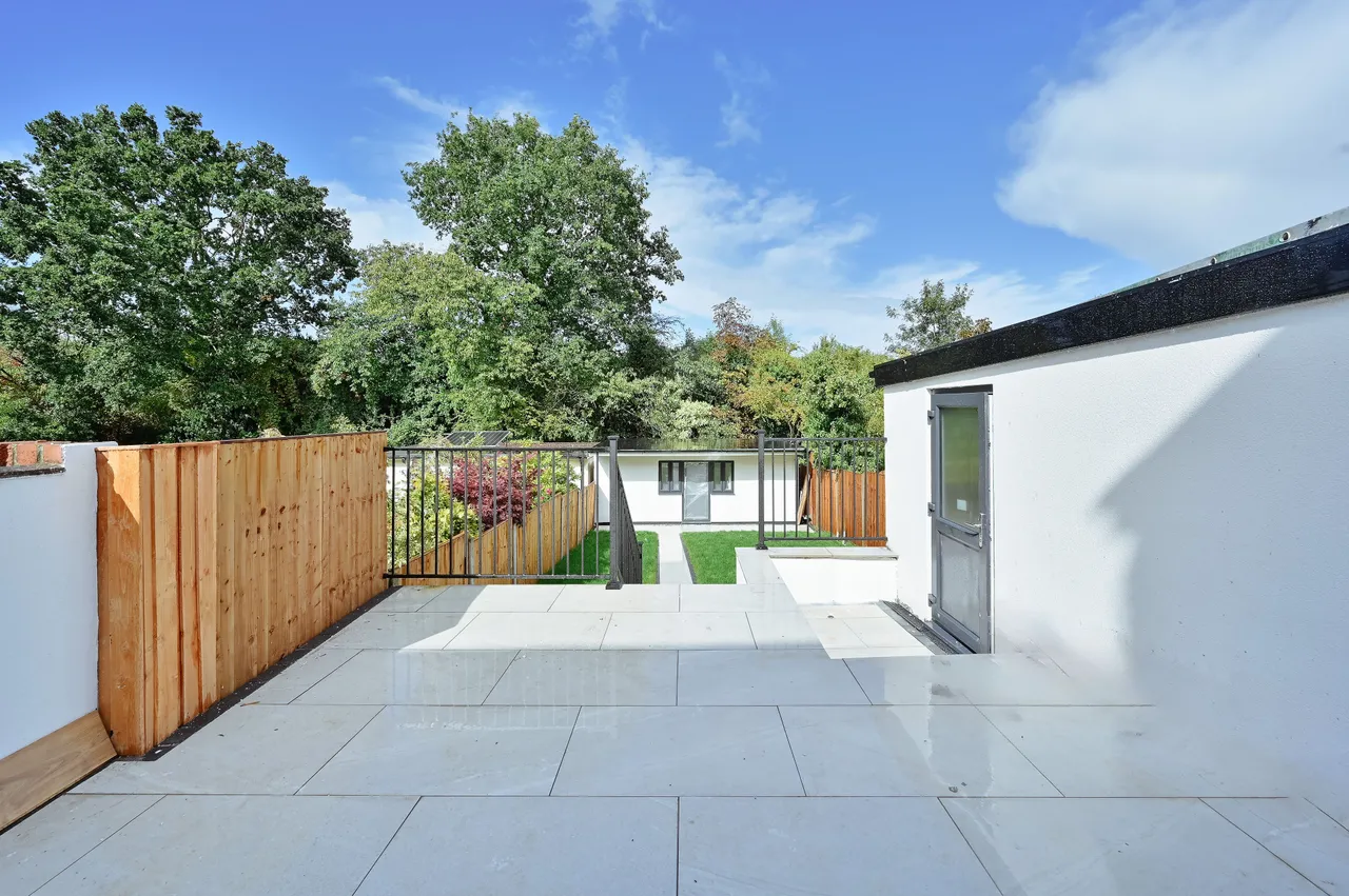Northolt, UB5, photo 21