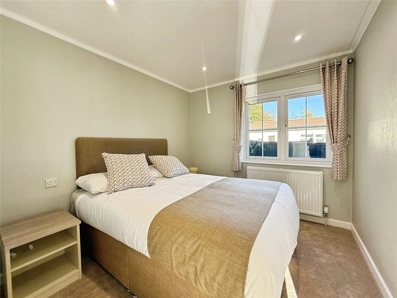 Brownfield Gardens, Maidenhead, Berkshire, SL6 2RL, photo 10