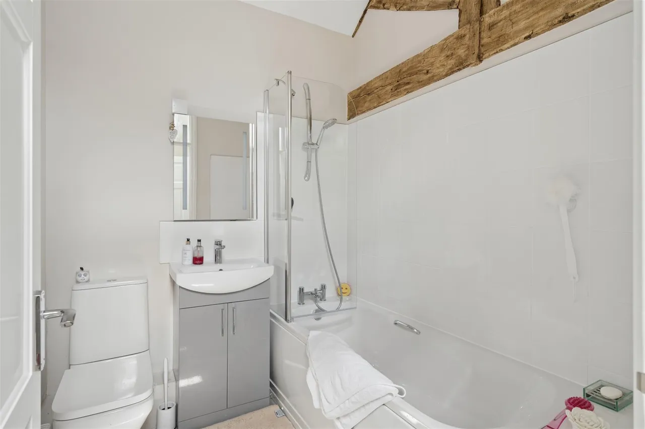 The Green, Loughton, photo 39