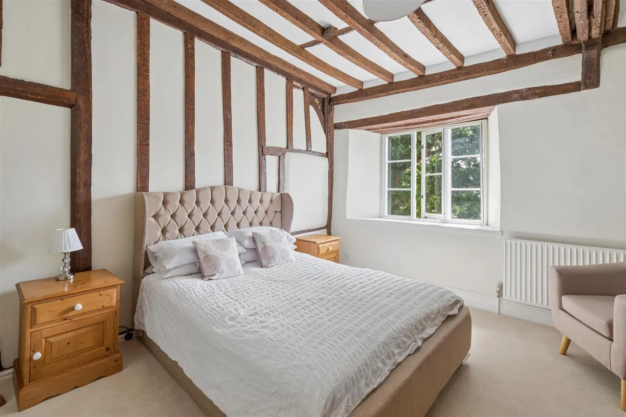 The Green, Loughton, photo 18