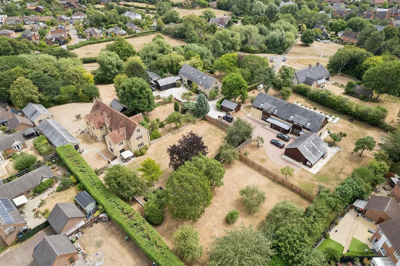 The Green, Loughton, photo 21