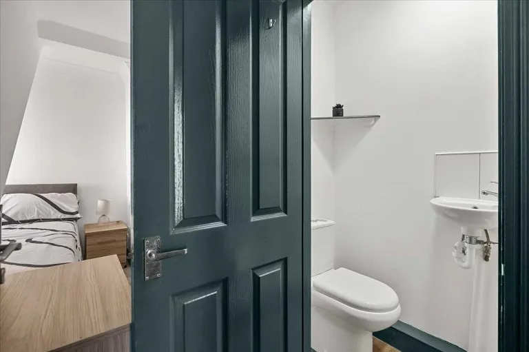 Furzehill Road, Plymouth, PL4, photo 7