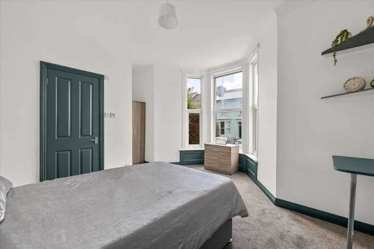 Furzehill Road, Plymouth, PL4, photo 2