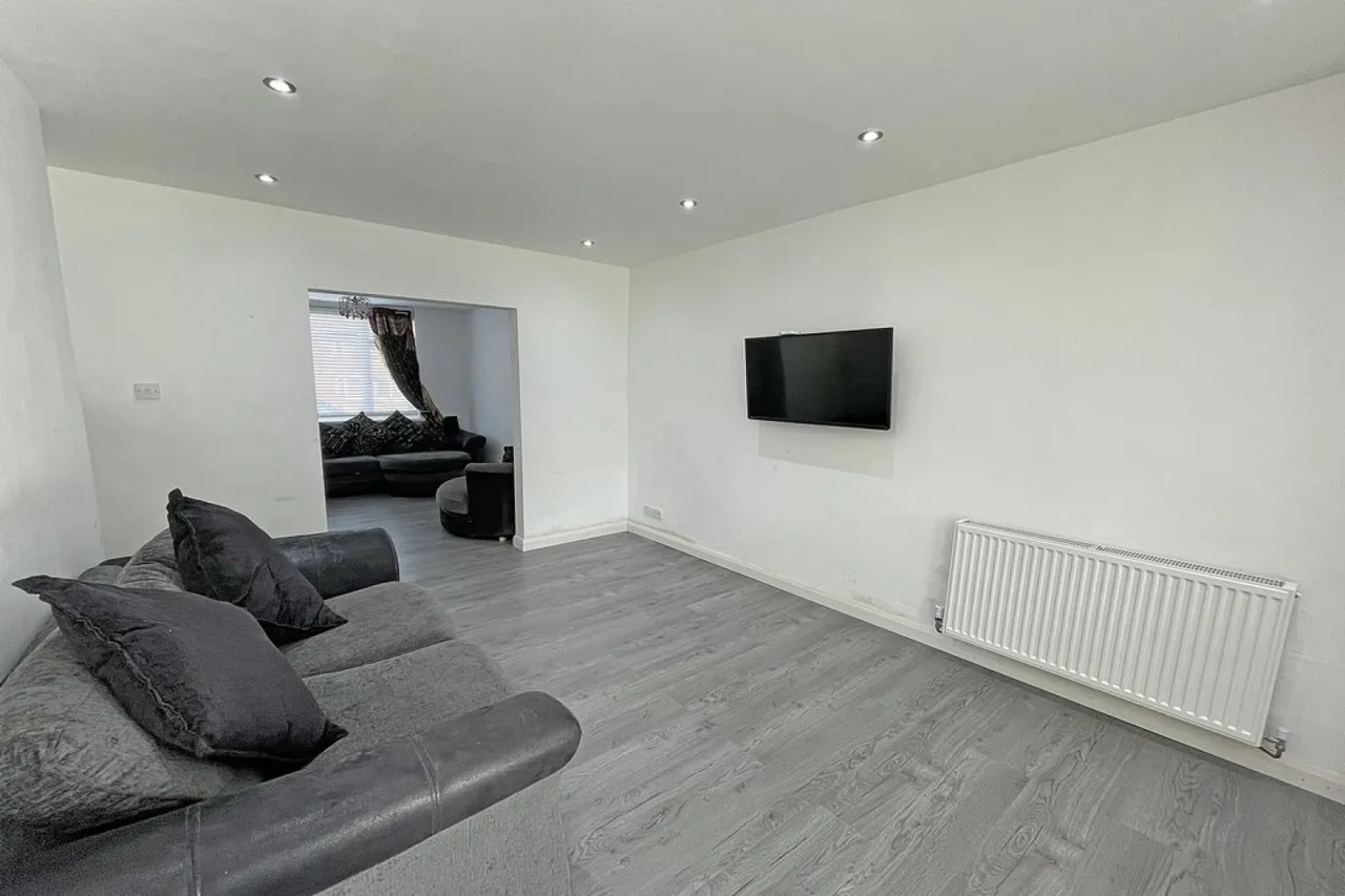 Moorhill Road, Whitnash, CV31, photo 5