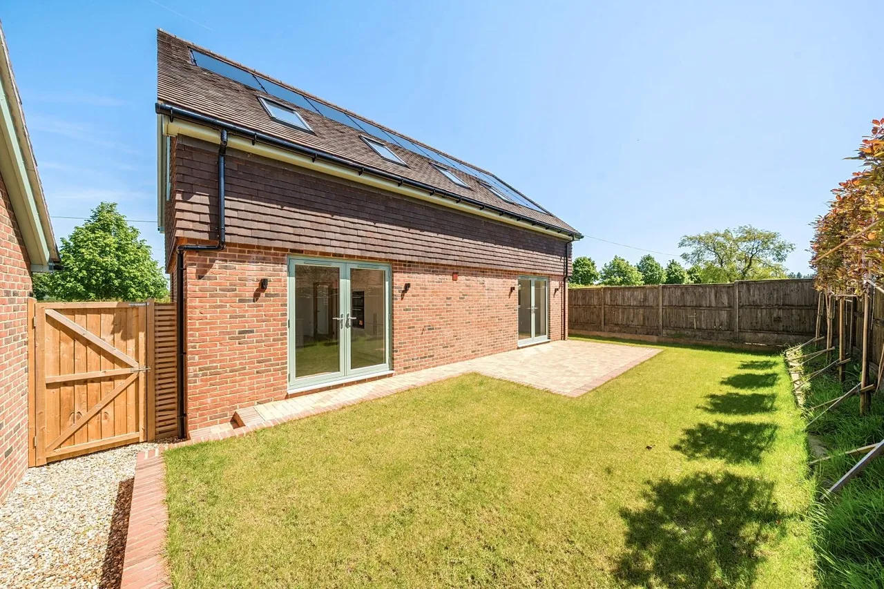 Canterbury Road, Densole, CT18, photo 3