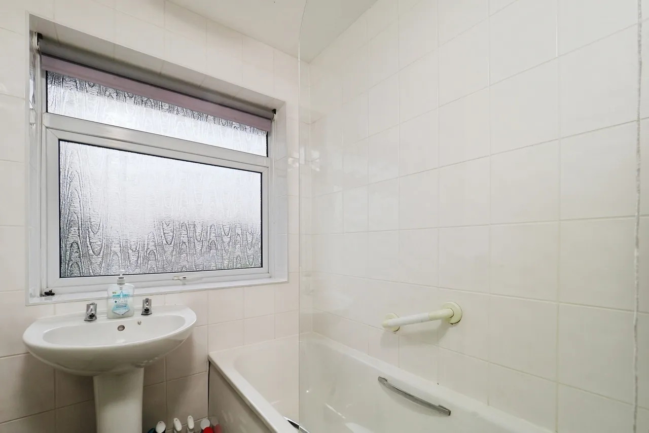 Brookfield Avenue, Hucknall, Nottingham, Nottinghamshire, NG15, photo 16