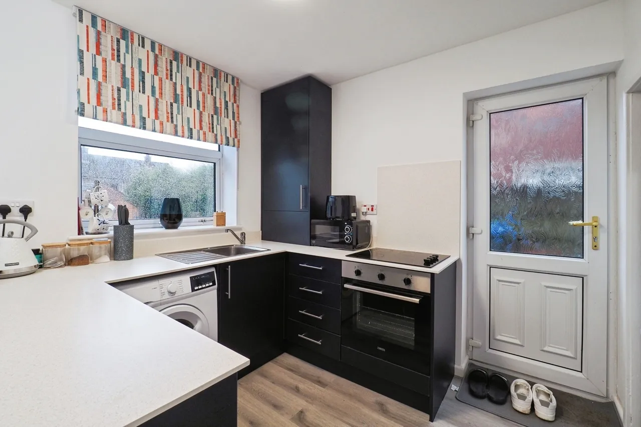 Brookfield Avenue, Hucknall, Nottingham, Nottinghamshire, NG15, photo 3