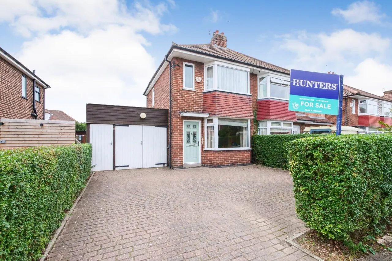 3 bed house for sale, Reighton Avenue, York, YO30