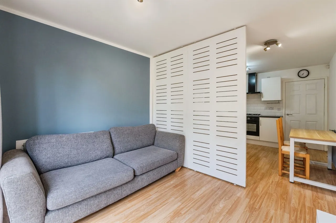 New Road, Rainham, photo 5