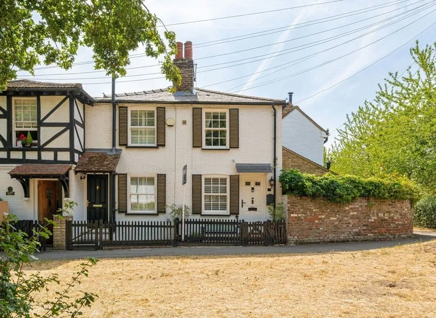 The Avenue, Sunbury-On-Thames, TW16, photo 9