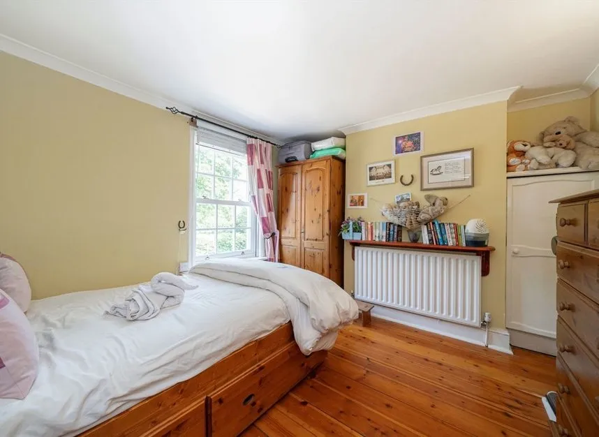 The Avenue, Sunbury-On-Thames, TW16, photo 7