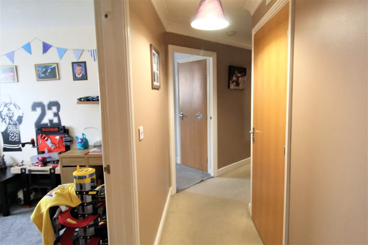Argent Court, Grays, Essex, RM17 6QT, photo 5