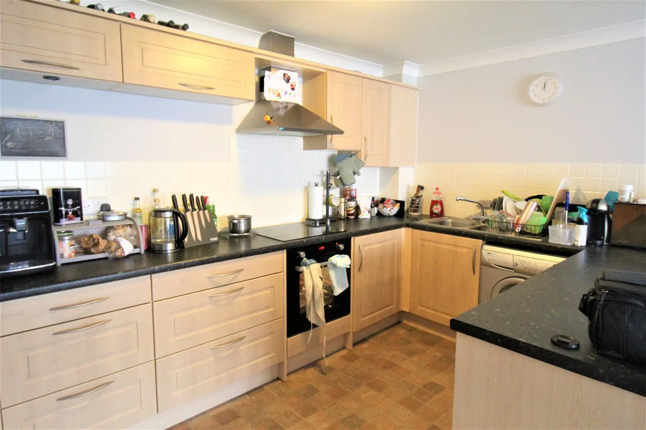 Argent Court, Grays, Essex, RM17 6QT, photo 4