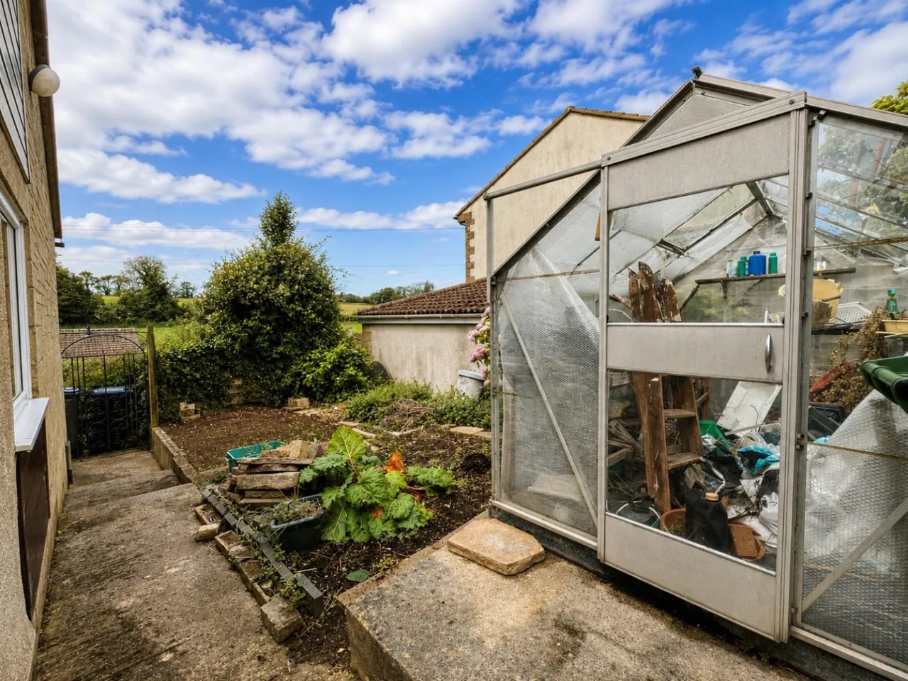 Orchard Leaze, Dursley, GL11, photo 13