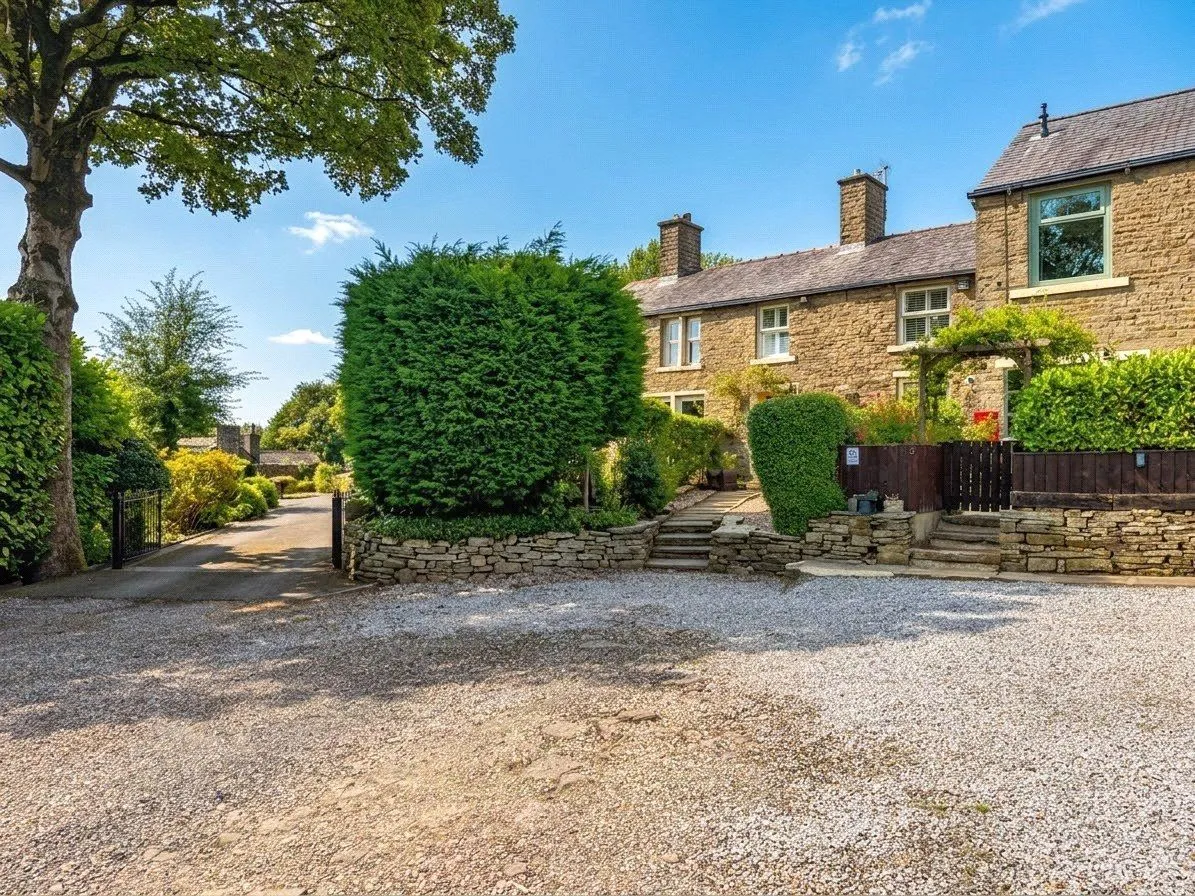 Dobbin Lane, Rawtenstall, BB4, photo 2