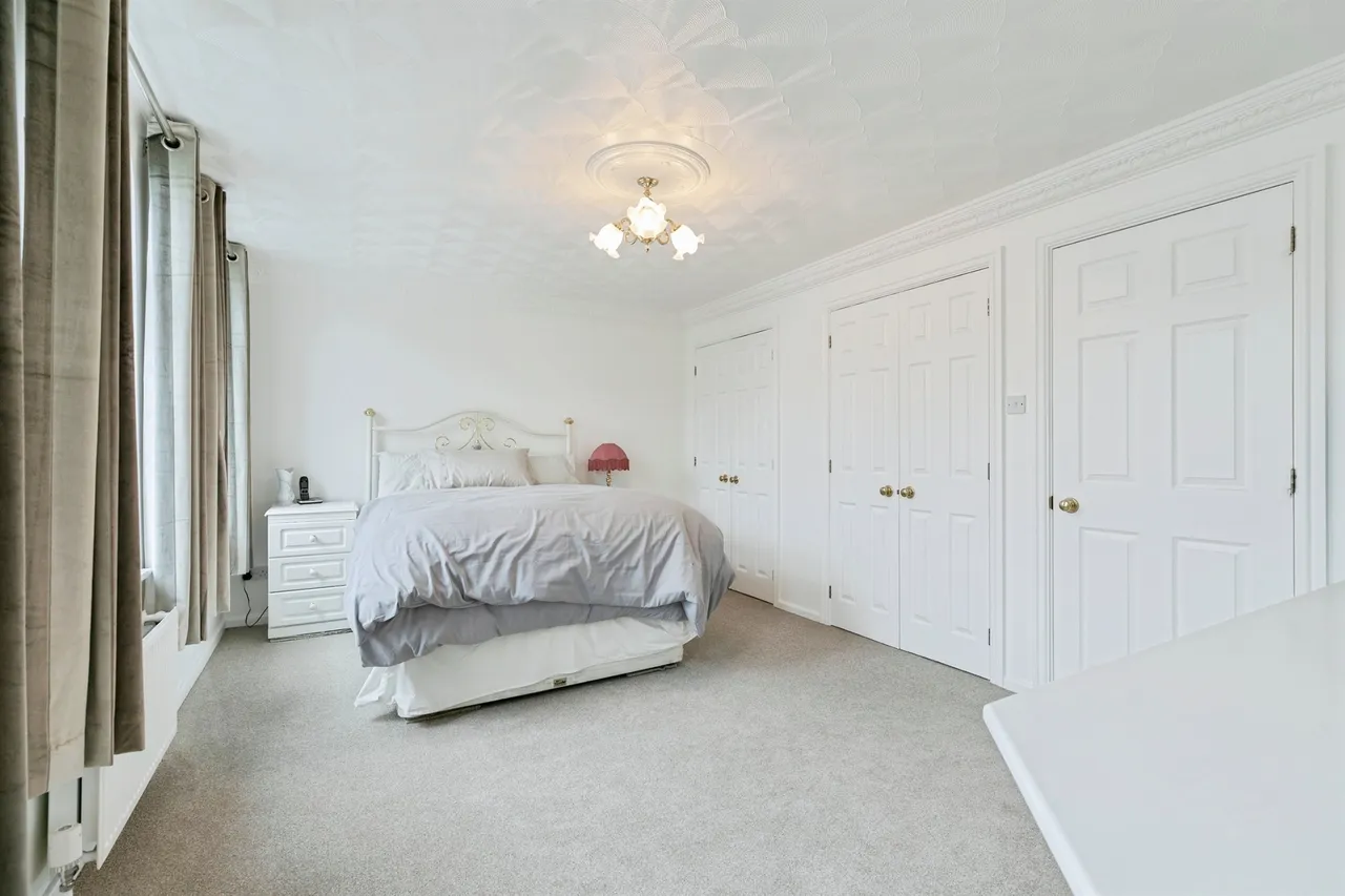 Far Town End, Dodworth, BARNSLEY, photo 11
