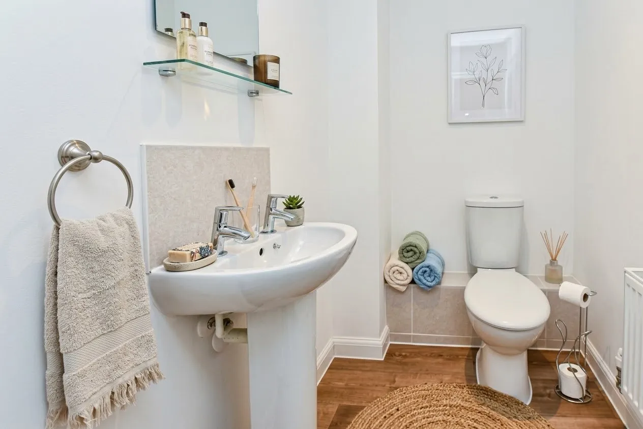 Cardiff Close, Patterdown, SN15, photo 5