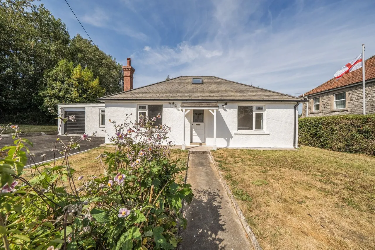 4 bed house for sale, Whitstone Road, Shepton Mallet, BA4