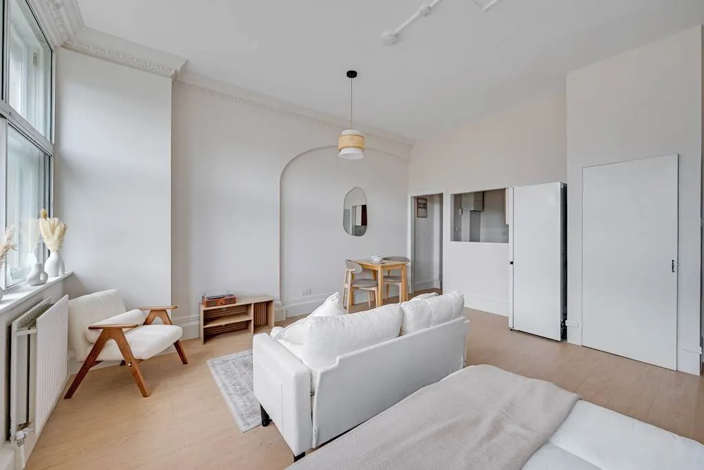 Earls Court Road, Earls Court, SW5, photo 5