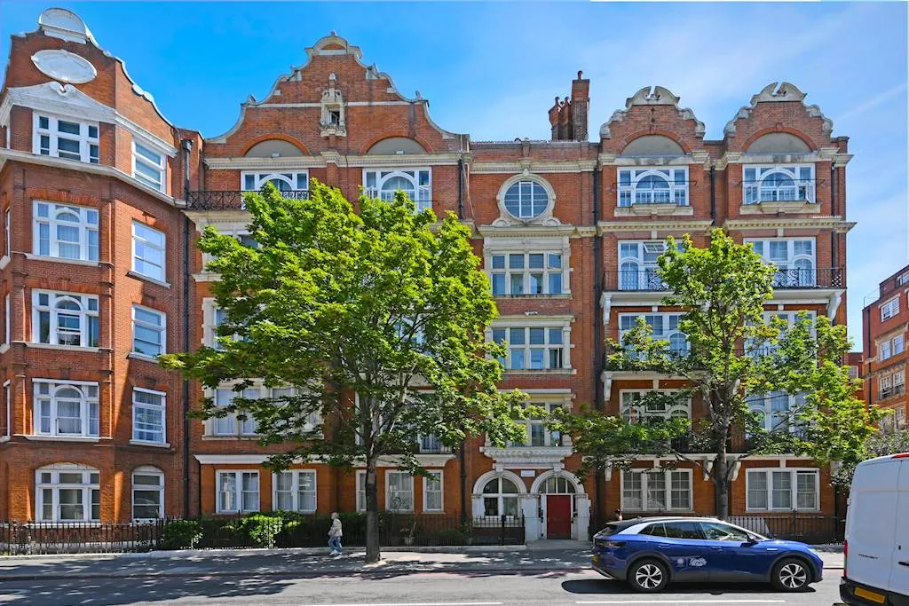 Earls Court Road, Earls Court, SW5, photo 3