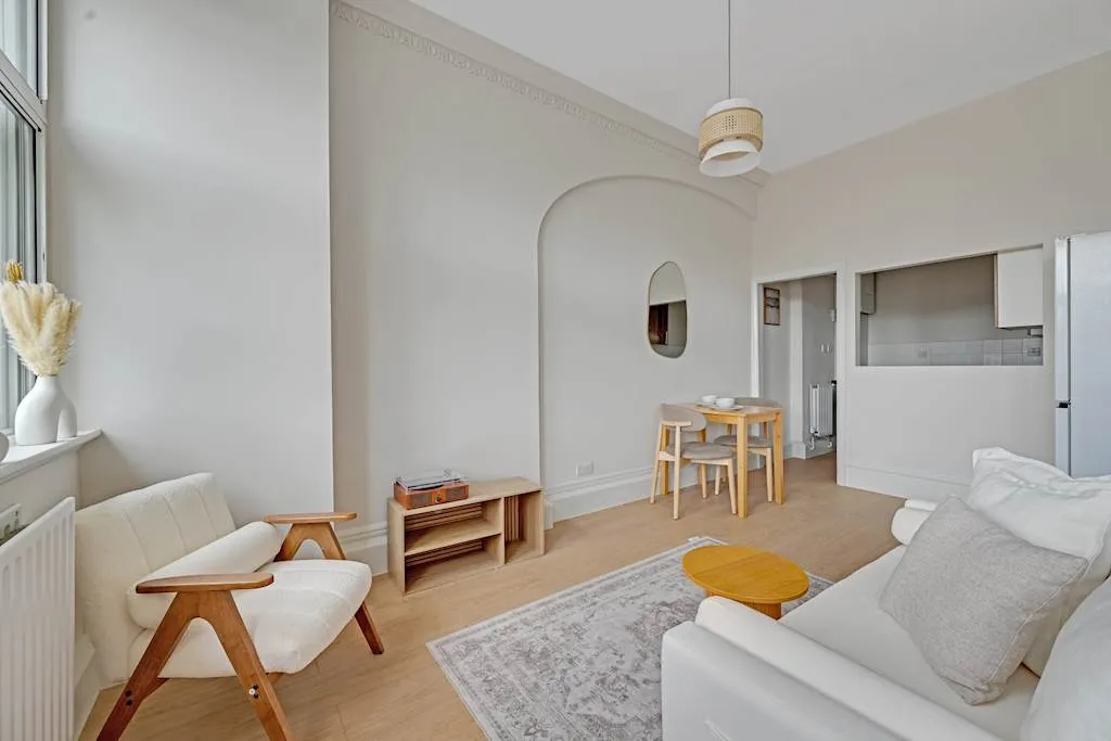 Earls Court Road, Earls Court, SW5, photo 6